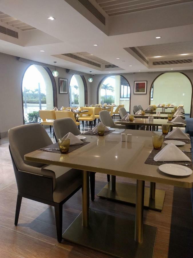 Belvedere Golf & Country Club Adalaj Exterior photo
